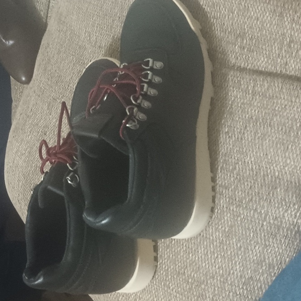 New Balance Boots View 2